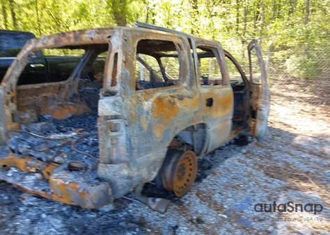 2002 Cadillac Escalade Standard из США, поврежденный, VIN 1GYEK63N32R207002